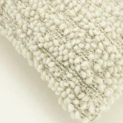 By Boo Kussen Vista - off white Hot
