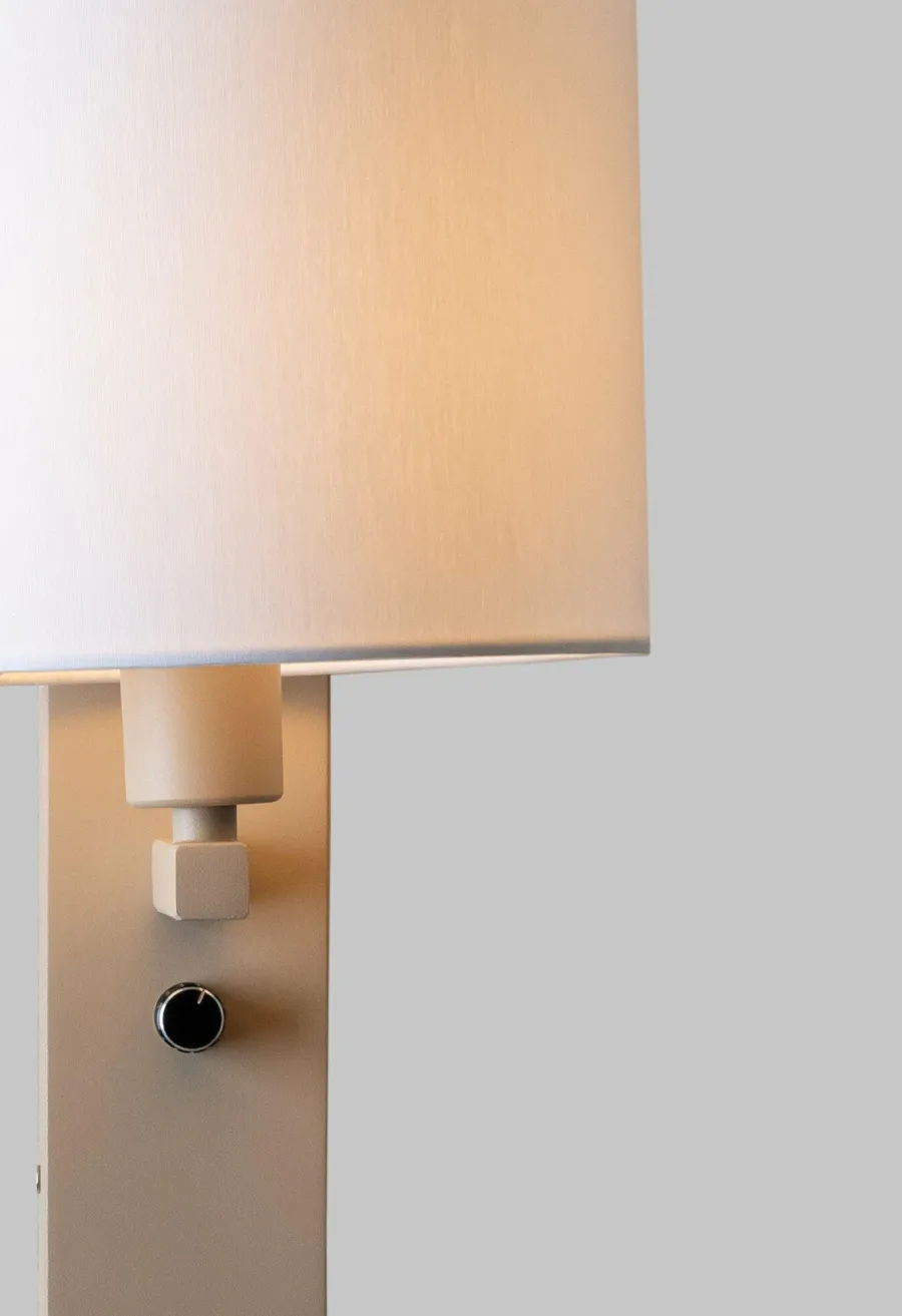 it's about RoMi Wandlamp Florence zand/kap 1815 wit Best