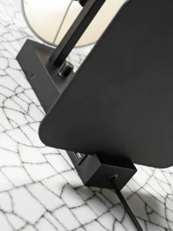 it's about RoMi Wandlamp ijzer Florence E14 met plank+usb incl. dimmer d. linnen Discount