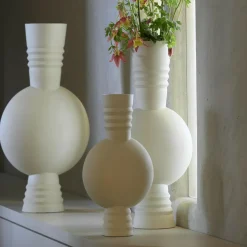 Light en Living Vaas deco Ø18X54,5 cm KAVANSI mat creme Outlet