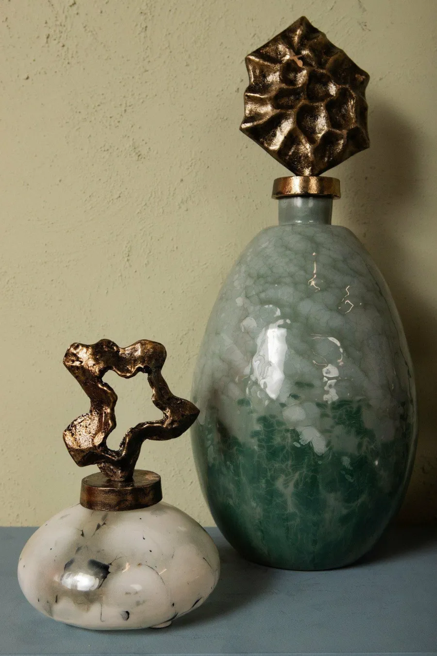 PTMD Ornament Maryan Parelvormig met aluminium deksel L Online