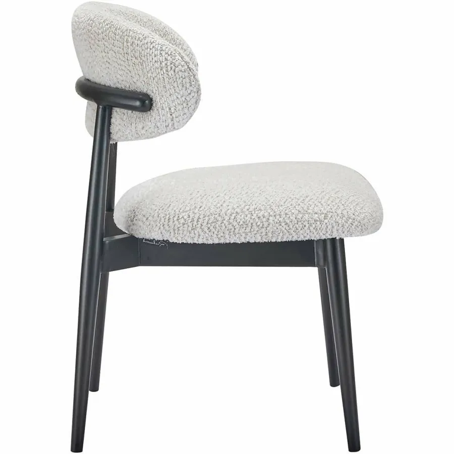 Richmond Interiors Stoel Cherry Be Lovely 11 Cream