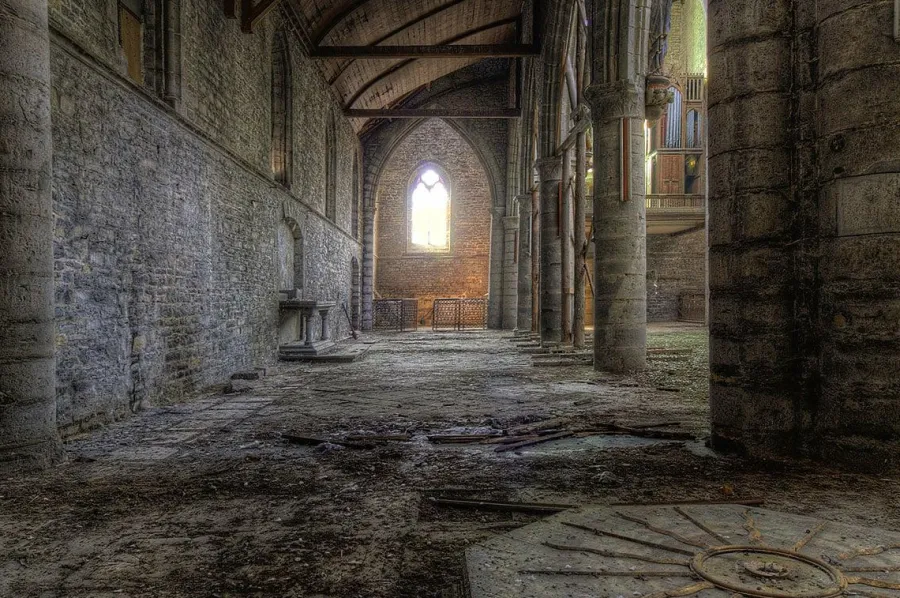 Wandkraft The Abandoned Church Discount