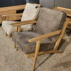 WoonMax Fauteuil Osaka met houten armleuning - taupe Outlet