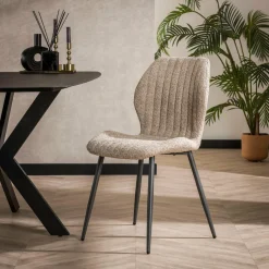WoonStijl Eetkamerstoel Lende Boucle zandkleur Clearance