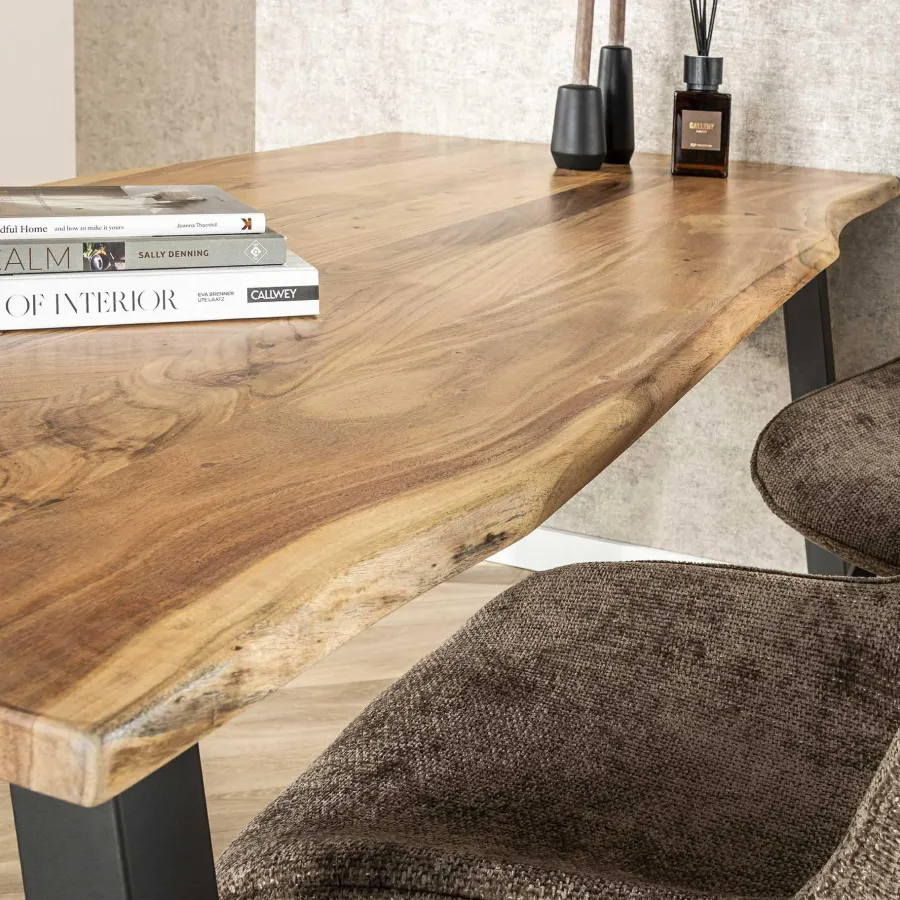 WoonStijl Eetkamertafel 180 edge Hot